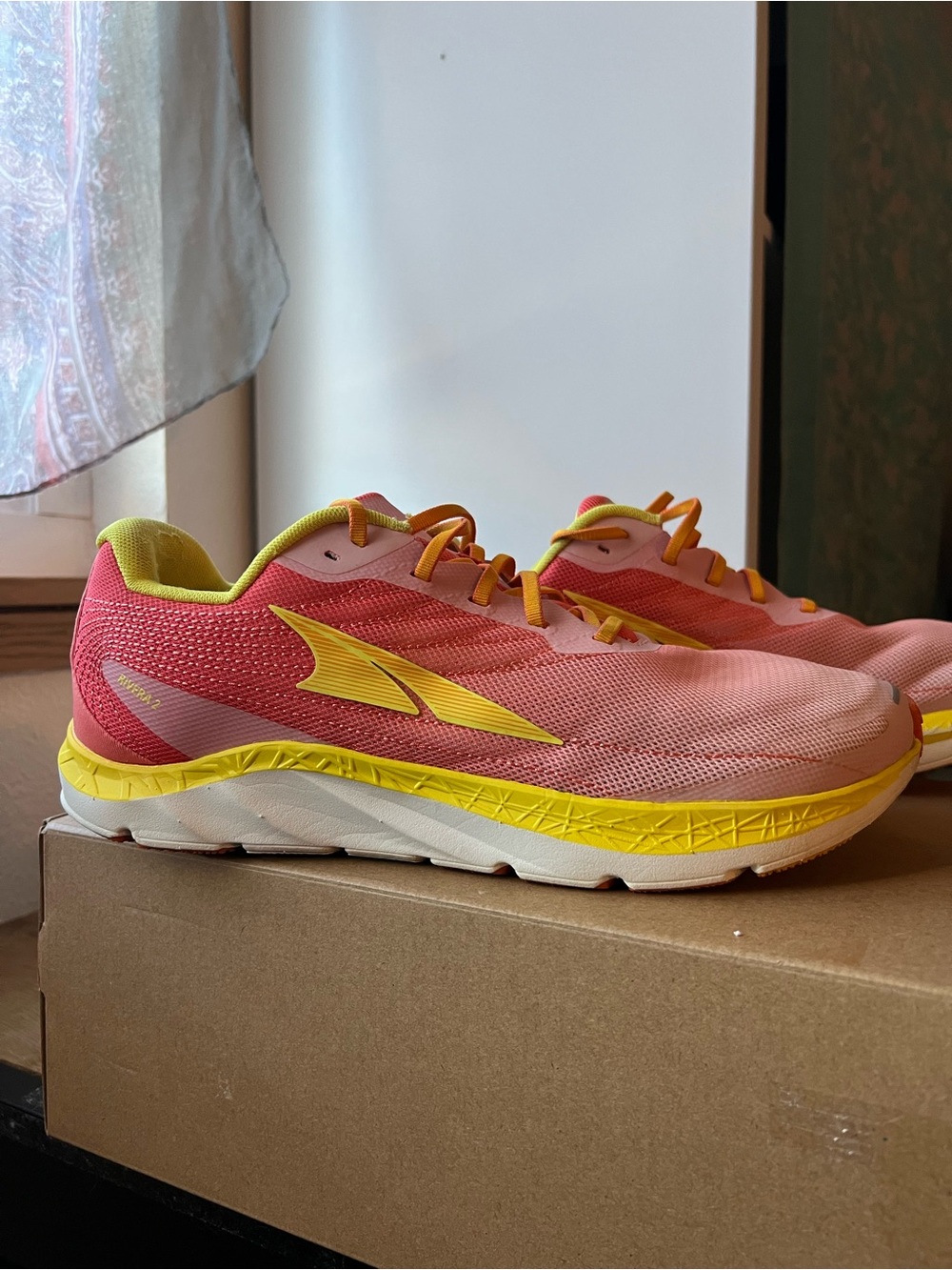 Altra Rivera 2 Women's 10.5 Coral Pink and Yellow Lightweight Running Shoe